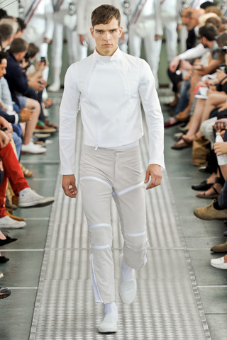 Moncler Gamme Bleu / - 2012